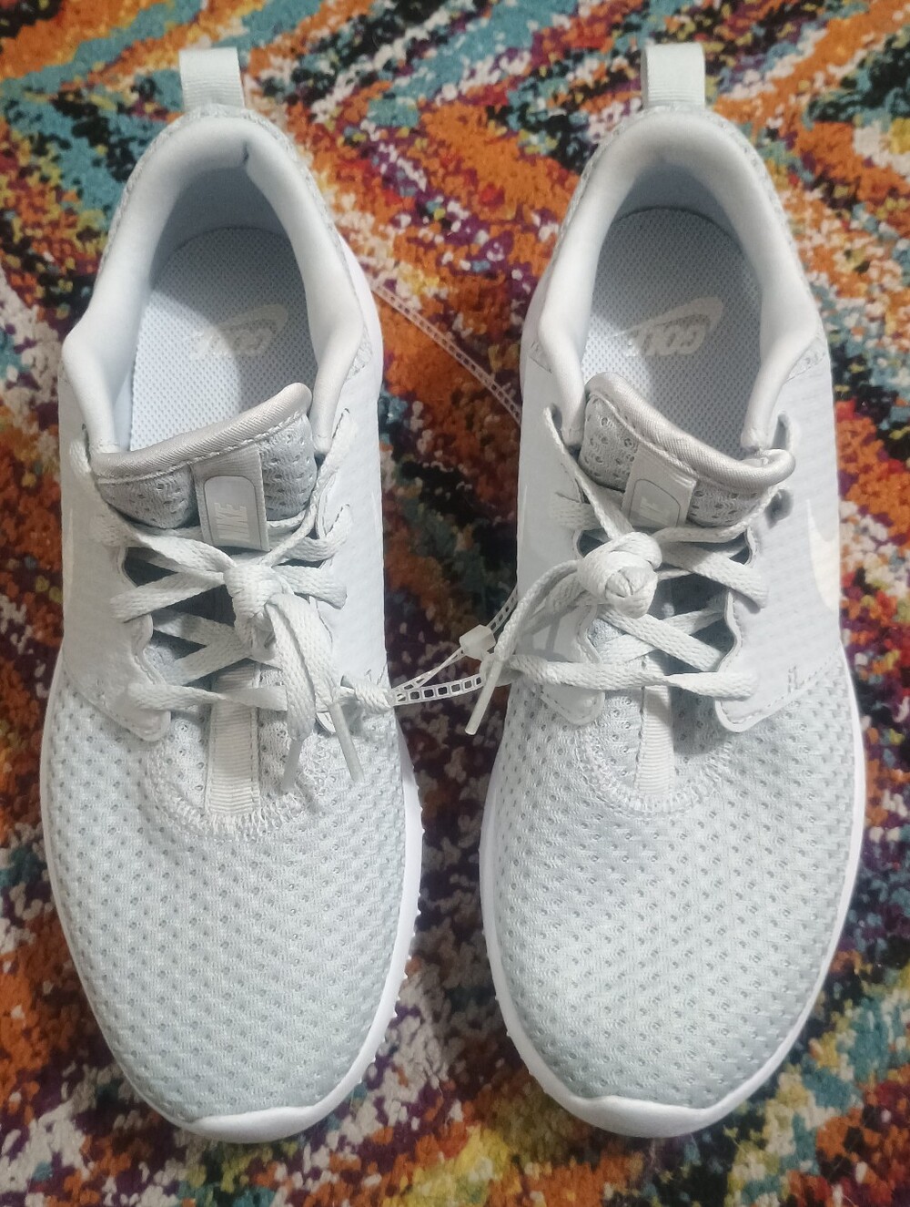 Nike Roshe G "Pure Platinum" Size 8.5 women White And Gray